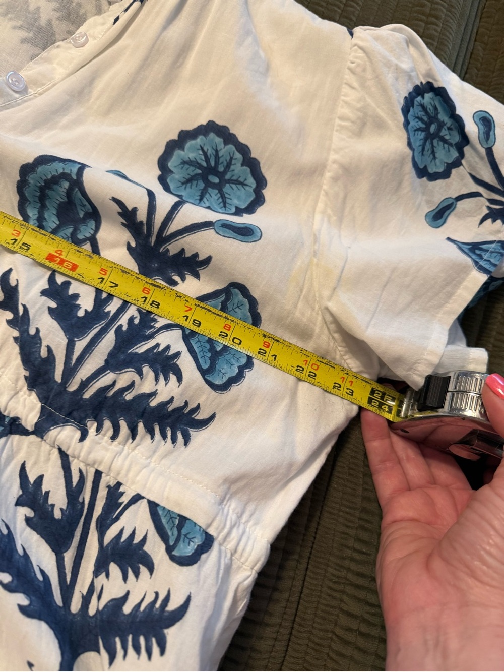 Victoria Dunn White Cotton Shirt with Blue Floral Accents - Picture 6 of 6
